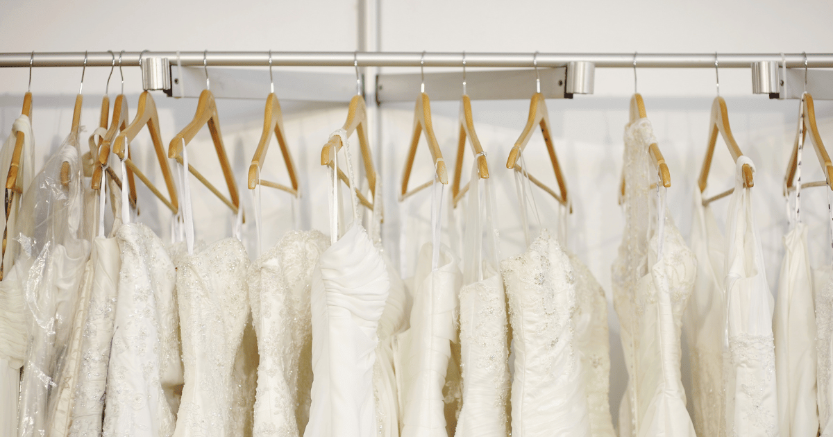 Luxury vs. Budget: Finding the Right Wedding Outfit for You – 2025